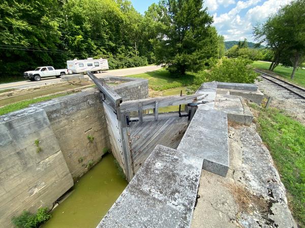 Detail of Whitewater Canal lock 24 east of Metamora along US-52