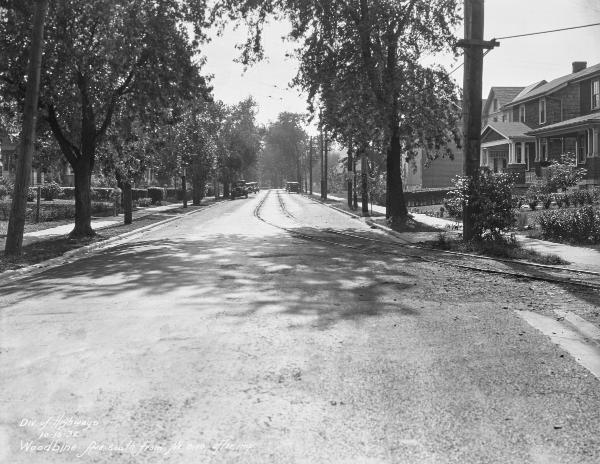 Historic photo of Cincinnati & Hamilton interurban tracks on Woodbine Avenue in Hartwell
