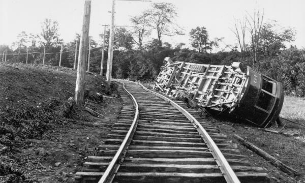 Historic photo of a wreck at the gravel pit near Harrison due to a spread rail