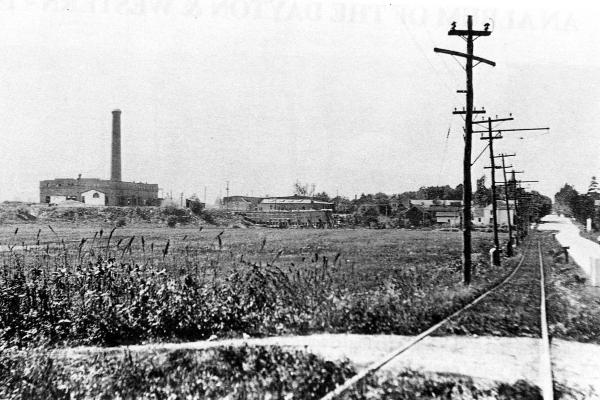 Historic photo of Dayton & Western tracks approaching West Alexandria