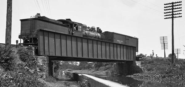 Historic photo of the B&O Midland crossing the Miami & Erie Canal near St. Bernard in 1924