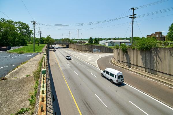 Location of the Miami & Erie Canal, now southbound I-75 in Lockland