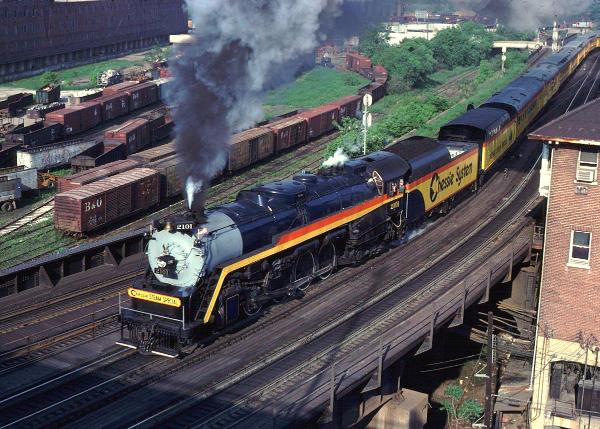 Old photo of the C&O viaduct and connecting tracks to ground level at the now abandoned Cincinnati Junction