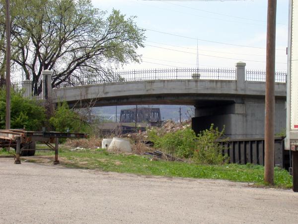 Close-up view of the Gest Street bridge over the Big Four