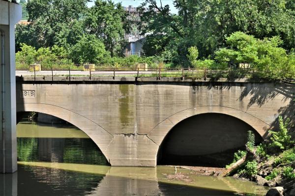 Former Indianapolis & Cincinnati, later Big Four Railroad bridge over Mill Creek