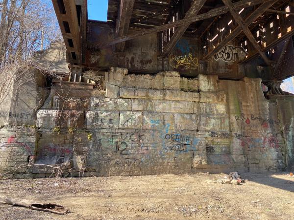 Close-up of the Cincinnati & Whitewater Canal aqueduct abutment on the west side of the I&O CIND, former Big Four, Great Miami River bridge in Cleves
