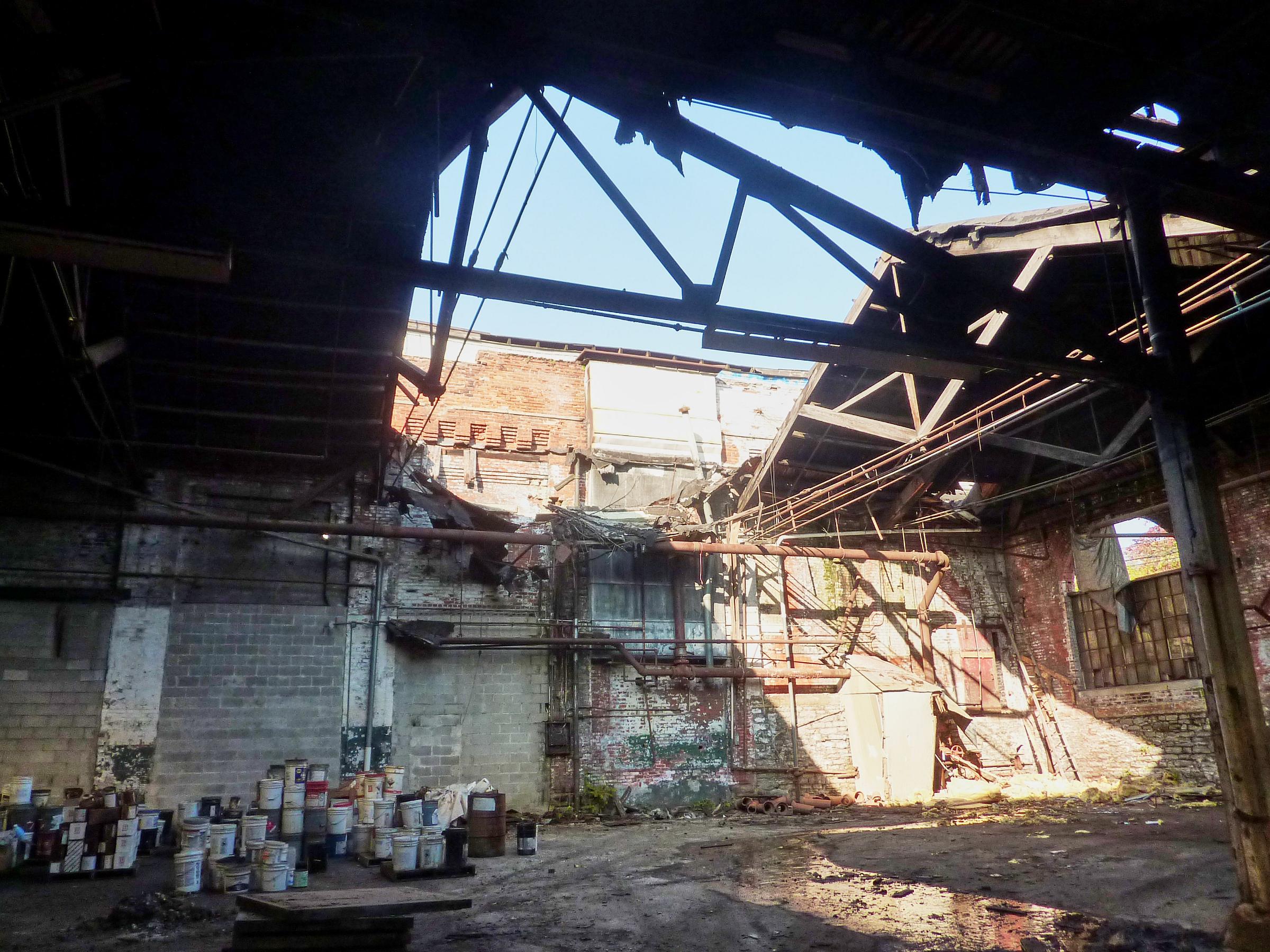 0042_Avondalelargeholeinroofbusarea10-30-11