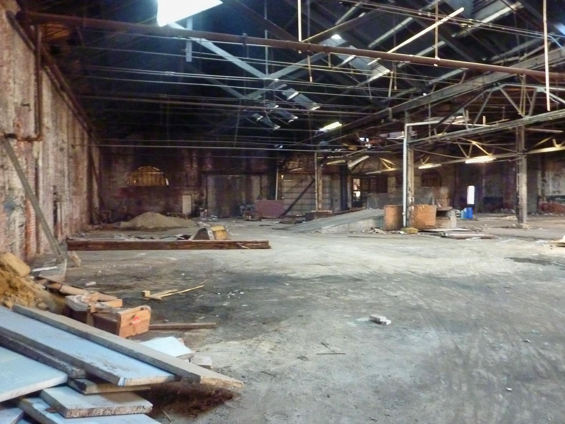 0045_AvondaleupperlevellookingwesttoCumberlandStreetBusstorage10-30-11