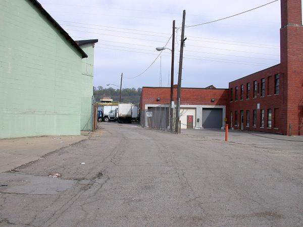 Cincinnati & Westwood and CH&D Railroad right-of-way east of Beekman Street in South Fairmount