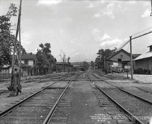 Historic photo of the Pennsylvania/Little Miami Railroad and CG&P connection at McCullough Street in Columbia-Tusculum