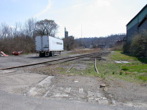 CH&D track crossing Millcreek Road in South Cumminsville
