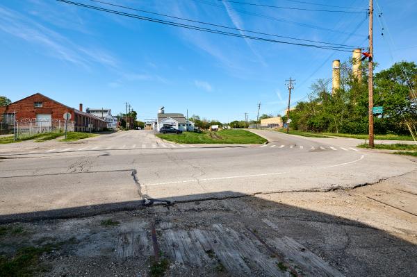 A more recent view of the CH&D track crossing Millcreek Road in South Cumminsville