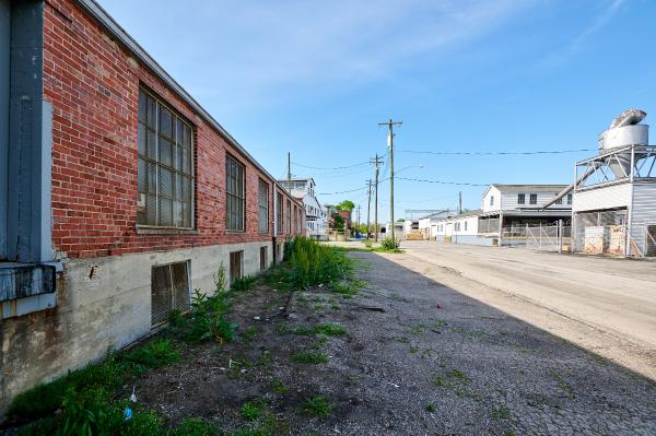 CH&D industrial spur at Llewellyn Street north of Millcreek Road in South Fairmount