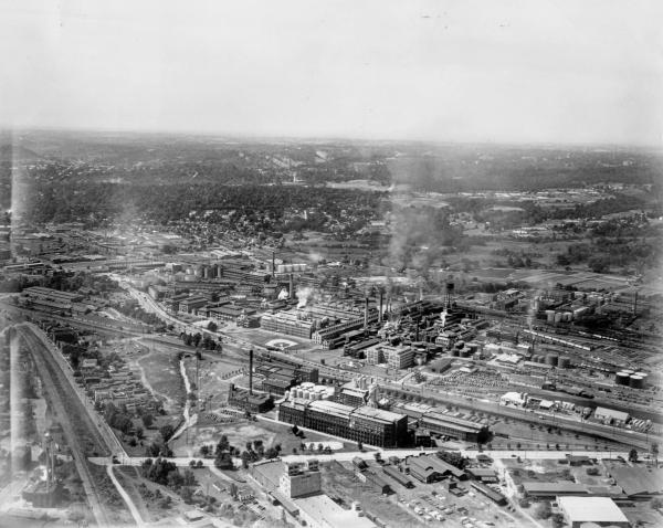 Historic aerial of Proctor & Gamble's Ivorydale factory in St. Bernard