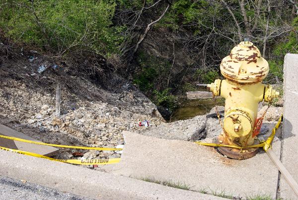 Exposed north portal of the CL&N McMillan Street tunnel in Walnut Hills