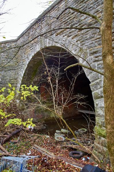 North portal of the CL&N Oak Street tunnel in Walnut Hills