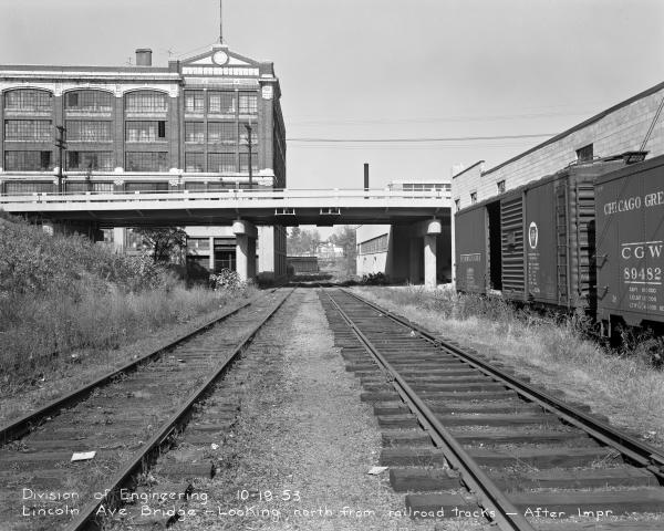 CL&N tracks approaching the Lincoln Avenue overpass in Walnut Hills