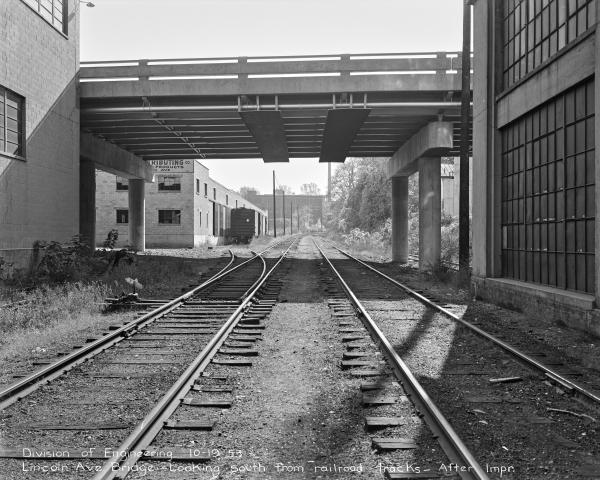 CL&N tracks approaching the Lincoln Avenue overpass in Walnut Hills