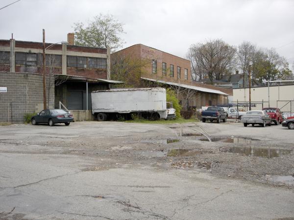 CL&N siding crossing Fredonia Avenue in Avondale