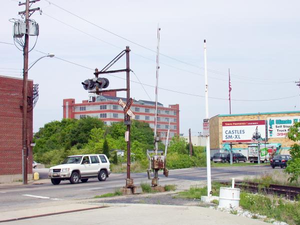 CL&N tracks crossing Dana Avenue at Idlewild junction in Evanston near Xavier University
