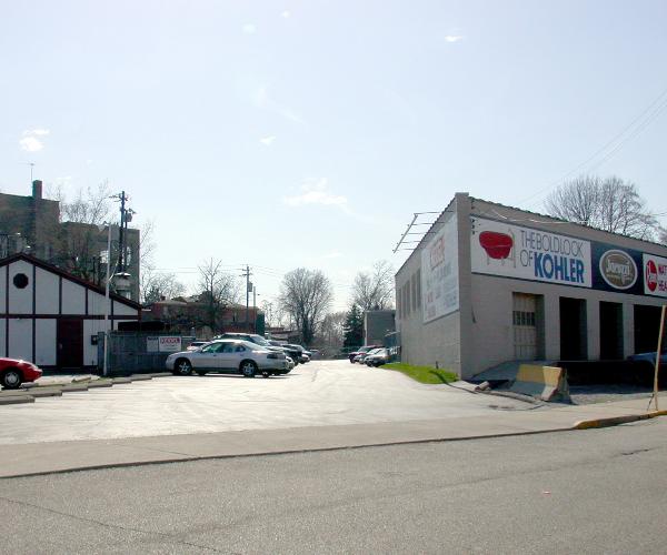 CL&N ROW, looking southwest across Delaware Avenue in Norwood