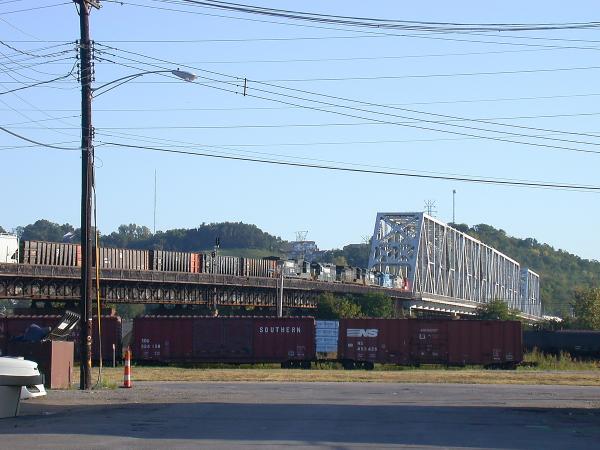 The Cincinnati Southern bridge over the Ohio River