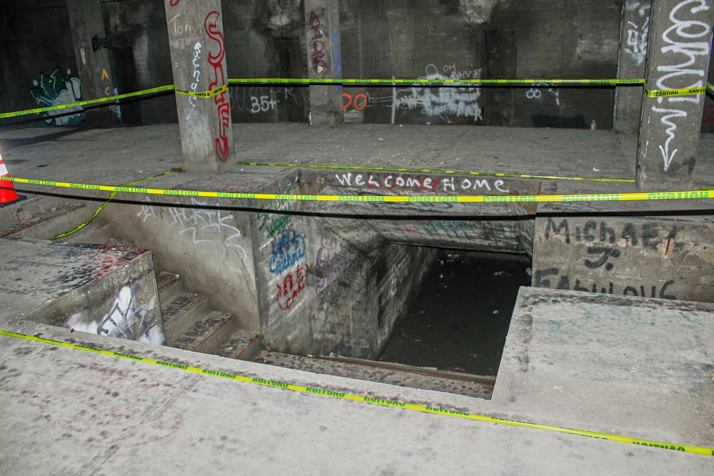 0027_Race_st_concourse