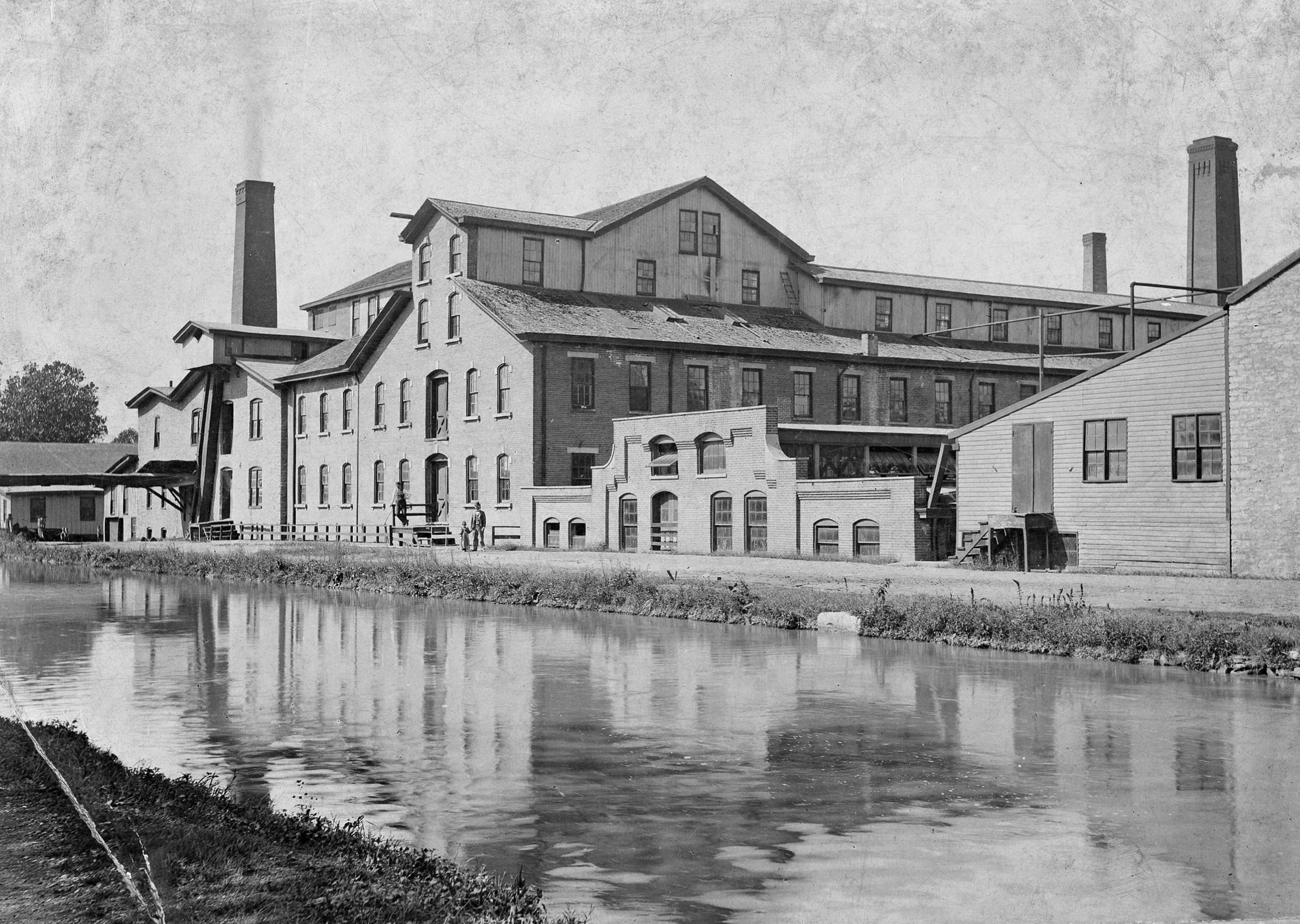 0106_Friend_and_fox_Lockland_1880_2