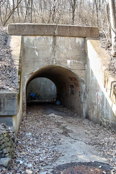 The entrance to the abandoned pedestrian underpass of the Indiana & Ohio Oasis, former Pennsylvania/Little Miami Railroad in the East End