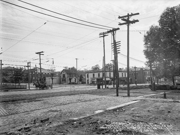 Historic photo of Eastern and Delta Avenues in 1916