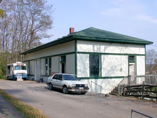 Milford station at the intersection of US-50 and OH-126