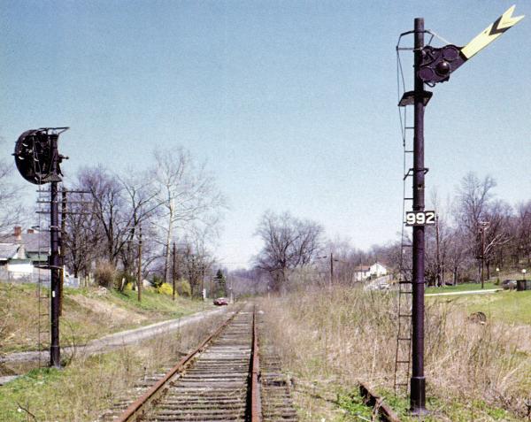 Old photo of the PRR/Little Miami Railroad approaching Branch Hill in 1974