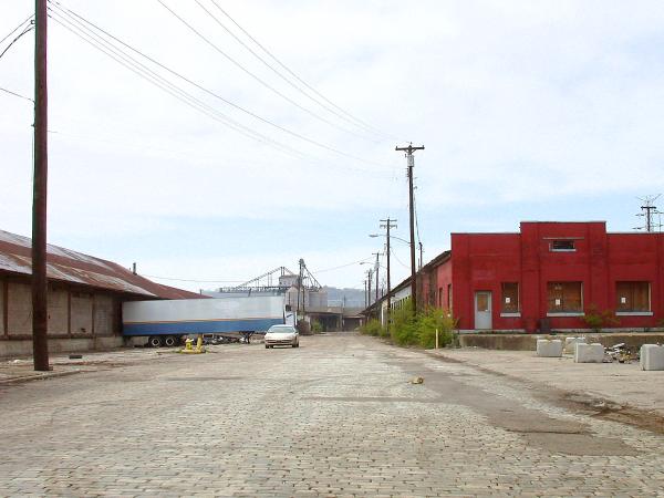 L&N freight warehouse on West 3rd Street