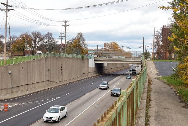 Looking north up the trench for southbound I-75