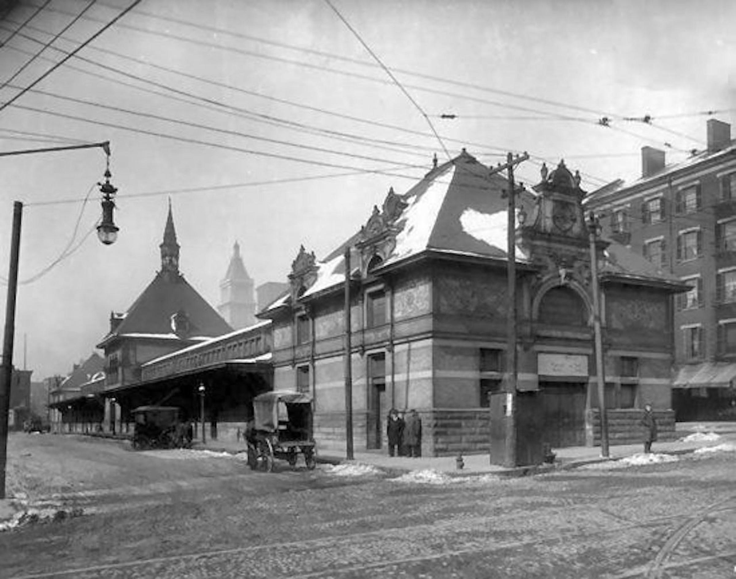 0001_PearlStreetMarket-1900