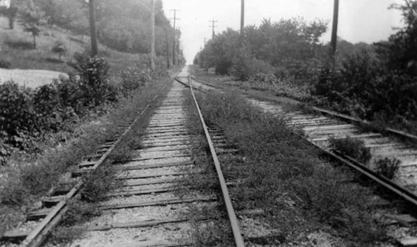 Historic photo of CM&B tracks east of Red Bank Road in 1938