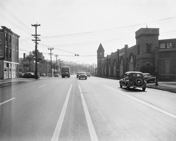 Historic photo of the Cincinnati Car Company shops at Spring Gro